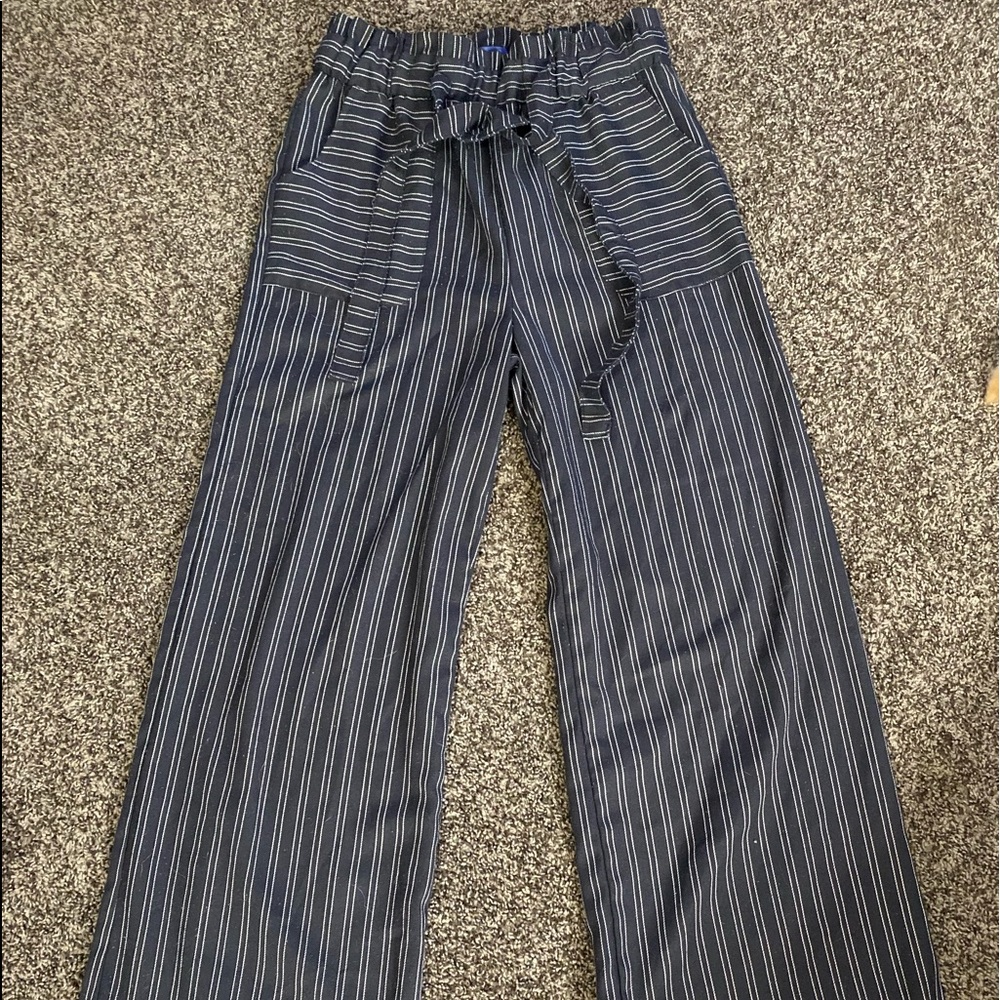 Medium wide leg pants, with elastic waist